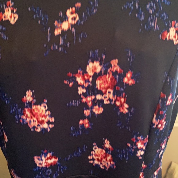 Dress - Picture 4 of 12